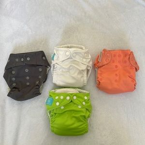 4 Cloth diapers